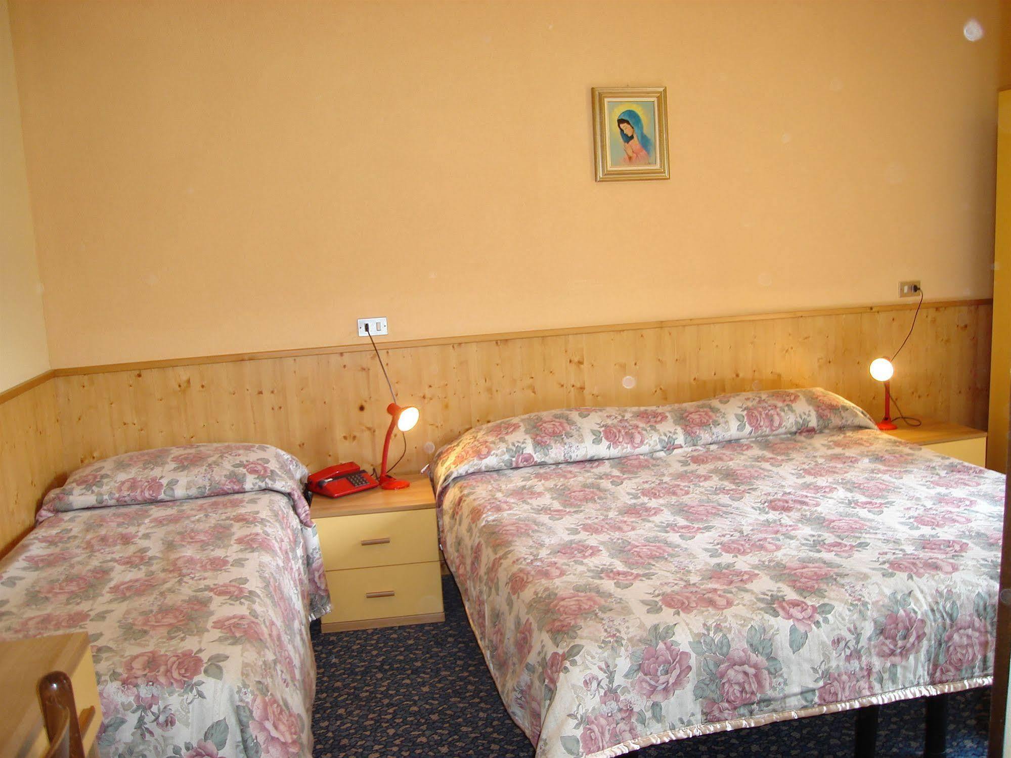 Hotel Spampatti Castione della Presolana Exterior photo